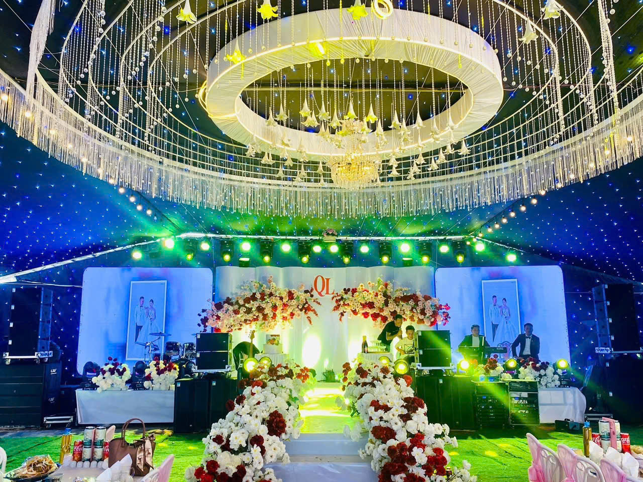 liên hệ đặt lịch sự kiện